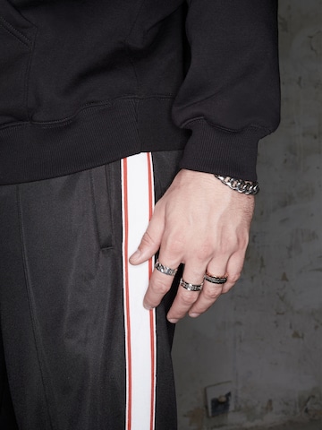 Regular Pantaloni 'Enno' de la ABOUT YOU x Rewinside pe negru