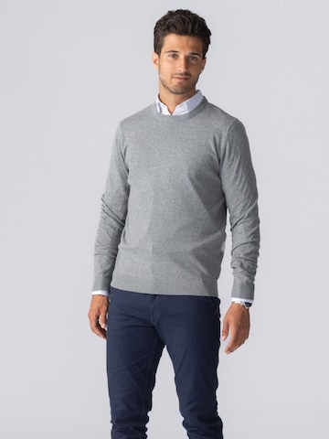 Pull-over ' Pullover Crew ' TEESHOPPEN en gris : devant
