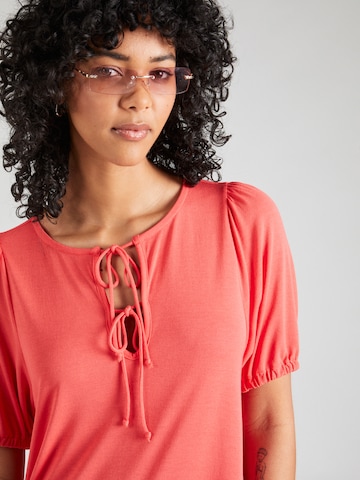 Robe 'Nyeri' Masai en rouge