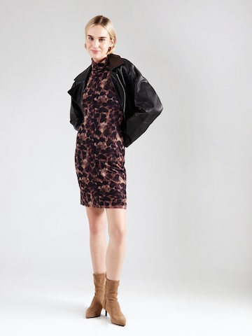 Cartoon Kleid in Braun