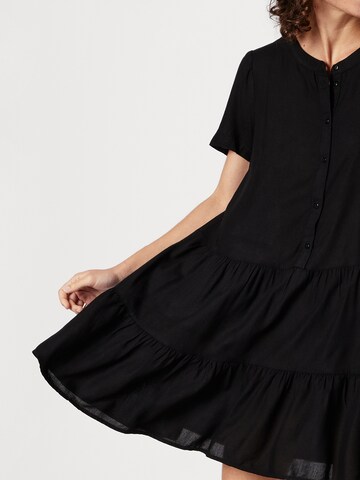 Robe-chemise 'Bumpy' VERO MODA en noir