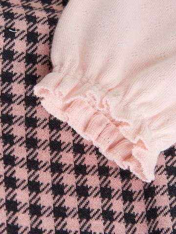 Next - Conjuntos em rosa