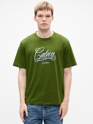 Calvin Klein Jeans Тениска '20s' в зелено: отпред