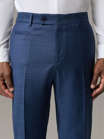 Regular Pantalon à plis ' Luc ' STRELLSON en bleu