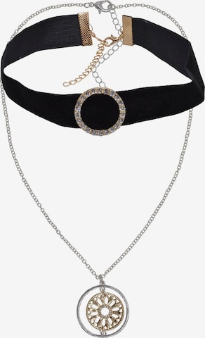 Parure de bijoux Steuer en noir : devant