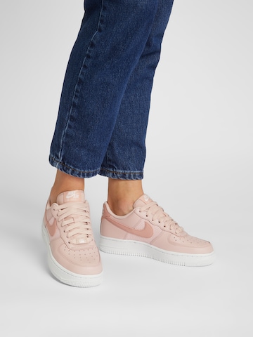 Nike Sportswear Platform trainers 'W AIR FORCE 1 '07 ESS' in Pink: front