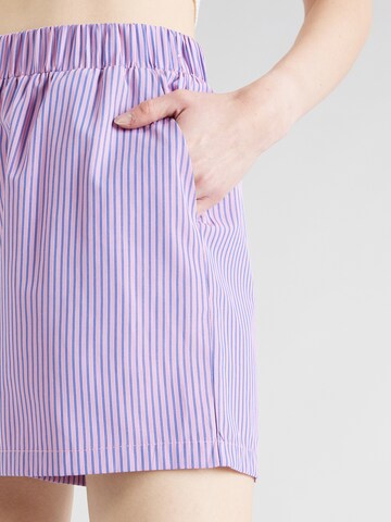 PIECES Regular Broek 'PCHOLLY' in Blauw