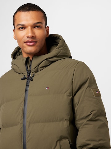 TOMMY HILFIGER Jacke in Grün