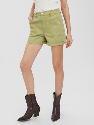 VERO MODA - regular Vaquero 'Kathy' en verde: frente