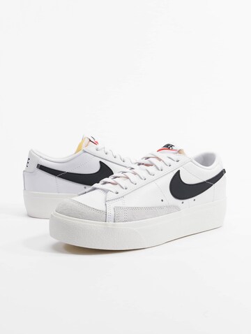 Sneaker bassa 'Blazer' di Nike Sportswear in bianco