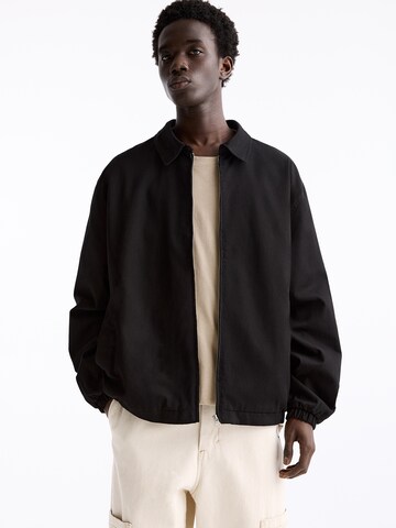 Pull&Bear Overgangsjakke i sort: forside