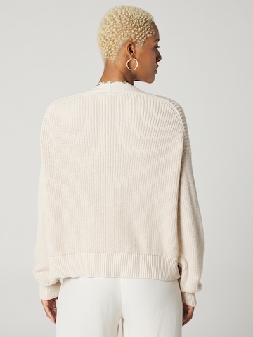 A LOT LESS Knit Cardigan 'Adena' in White