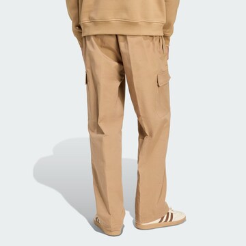 Loosefit Pantalon cargo 'Trefoil Essentials' ADIDAS ORIGINALS en marron
