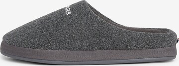 TOMMY HILFIGER Slippers in Grey: front