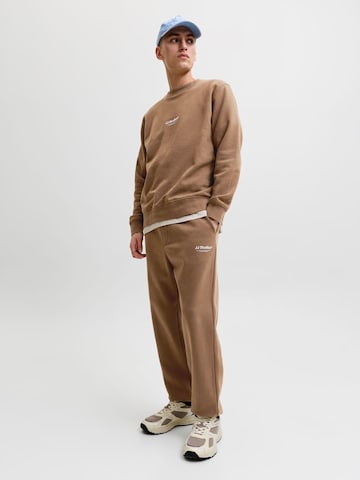 JACK & JONES Tapered Broek 'JPSTKane Soho' in Bruin