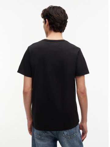 Tommy Jeans Regular fit Shirt in Black