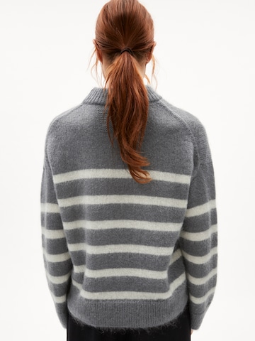 ARMEDANGELS Sweater ' STRIPES ' in Grey