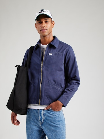 WRANGLER Φθινοπωρινό και ανοιξιάτικο μπουφάν σε μπλε: μπροστά