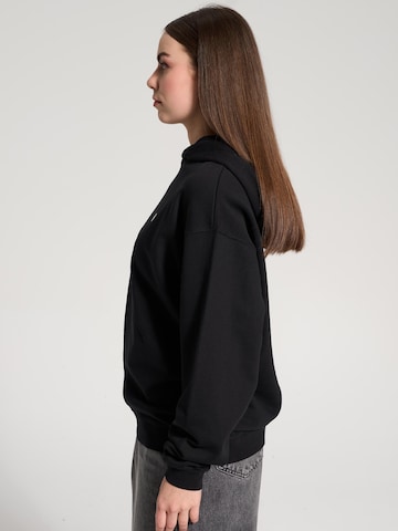 NOWIHT Sweatshirt 'Lucienne'‌‌‌‌‌‌‌‌‌‌ in Schwarz