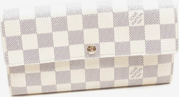 Louis Vuitton Small Leather Goods in One size in White: front