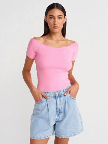 Dilvin Shirt in Pink: front