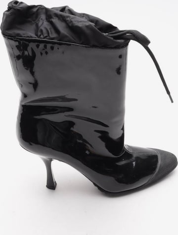Miu Miu Dress Boots in 38,5 in Black: front