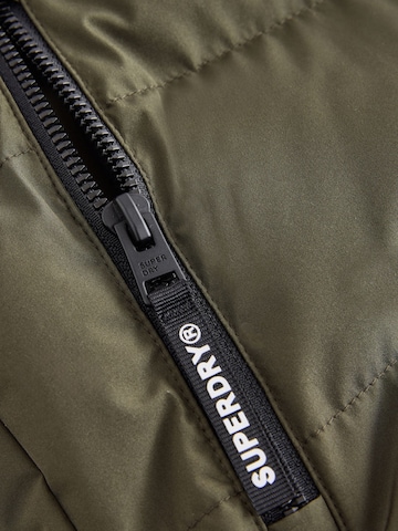 Superdry & Co Talvitakki värissä vihreä