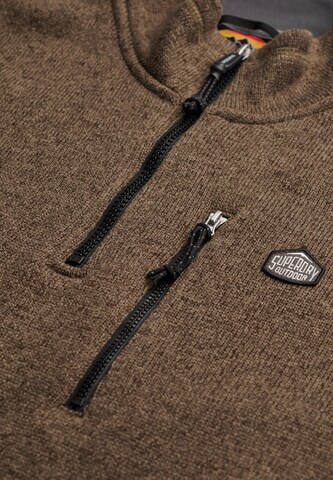 Superdry Trui in Bruin