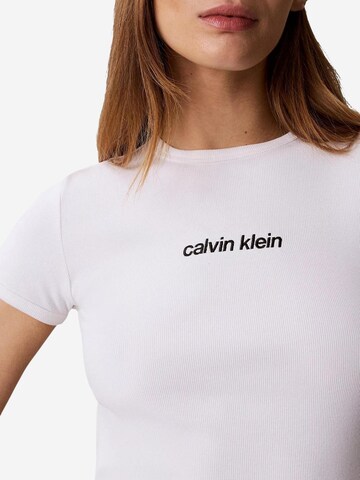 Maglietta 'LV047G816G' di Calvin Klein Jeans in bianco