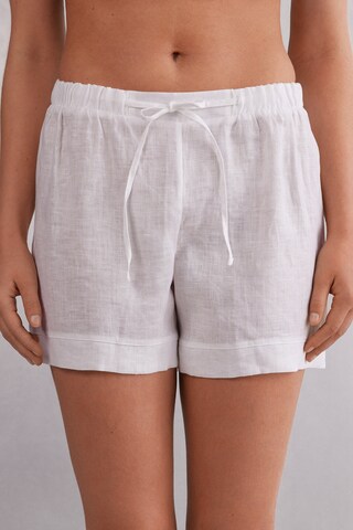 INTIMISSIMI Regular Pants in White: front