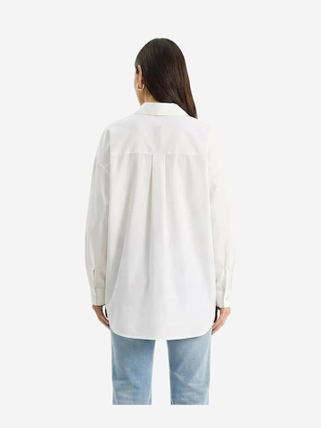 Bianco Lucci Blouse in White