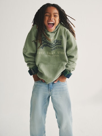 Superdry - Sudadera en verde: frente