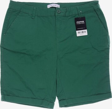 Reserved Shorts in L in Green: front