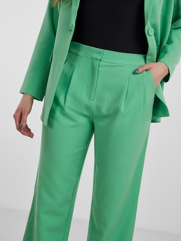 Y.A.S Loose fit Pleat-Front Pants in Green