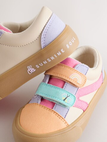 Baskets Next en beige