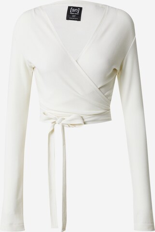 Pull-over de sport super.natural en blanc : devant