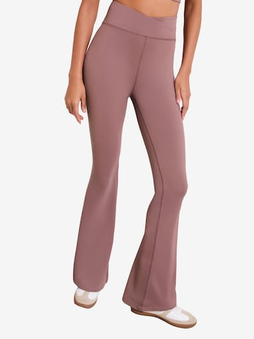 rožinė Friends Like These Platėjantis Sportinės kelnės: priekis