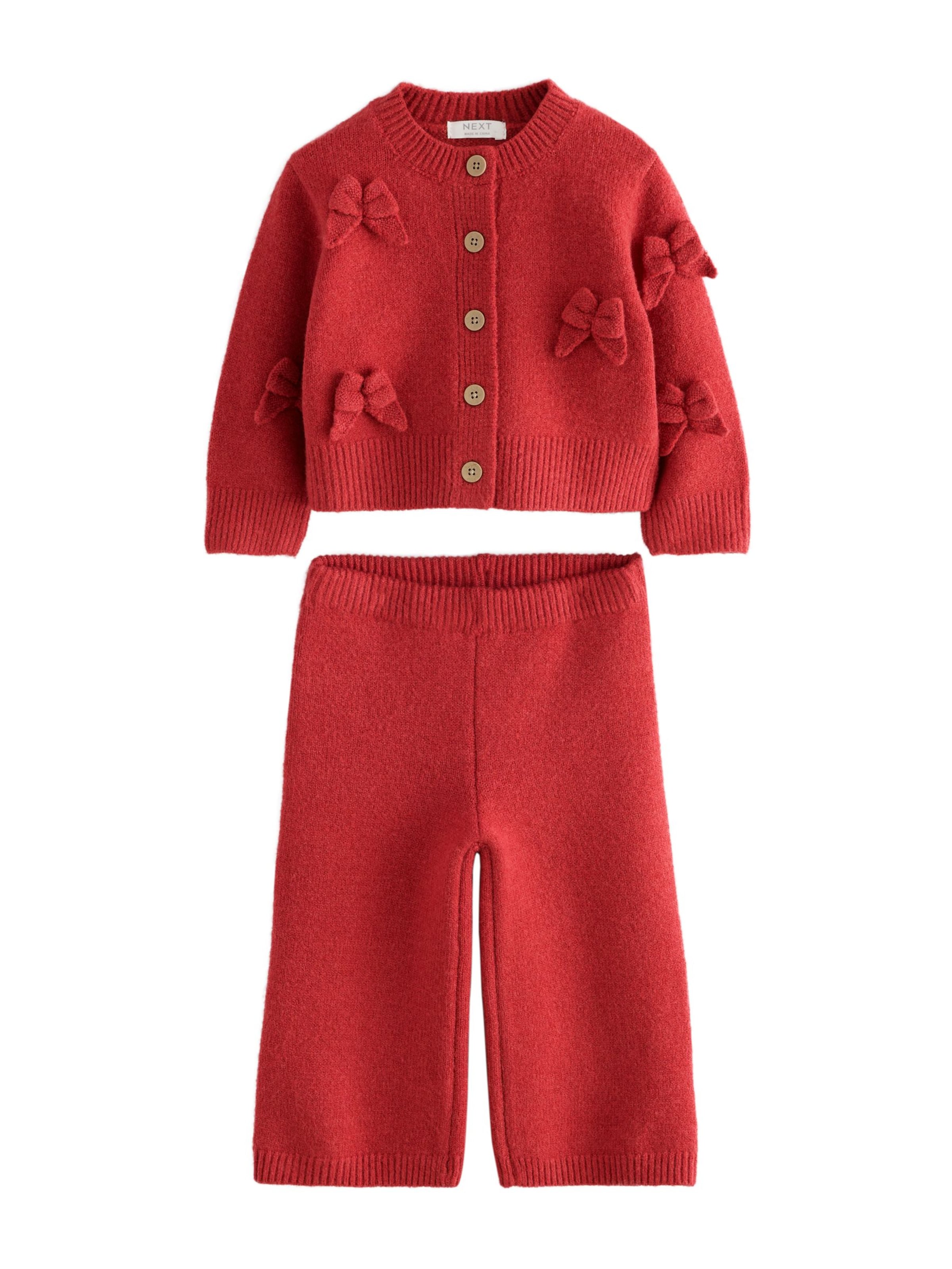 Next - Conjunto en rojo: frente