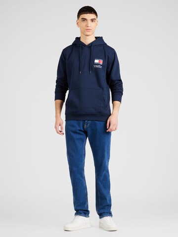 Tommy Jeans Sweatshirt 'Essential' in Blue