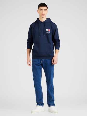 Tommy Jeans Sweatshirt 'Essential' in Blauw