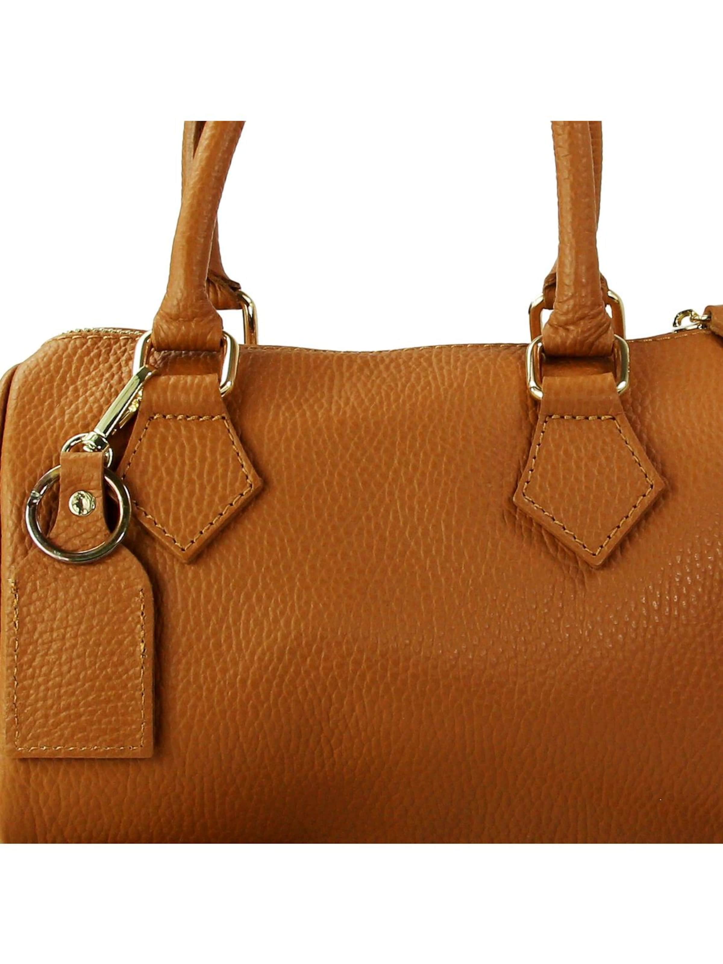 Florence Schoudertas in Bruin