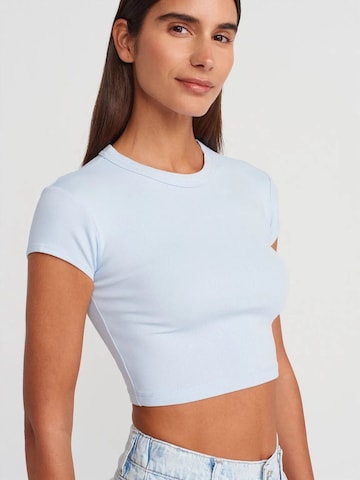 Dilvin T-Shirts in Blau: Vorderseite