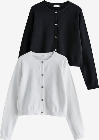 Next Neuletakki värissä musta: etupuoli