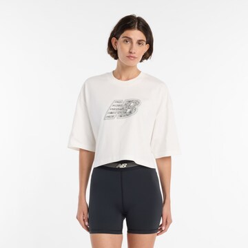 Maglia extra large di new balance in bianco: frontale