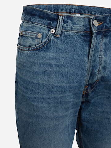 WEEKDAY Regular Jeans 'Barrel' i blå