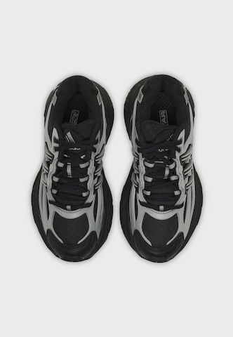 Sneaker 'ADISTAR XLG 2.0' di ADIDAS ORIGINALS in nero
