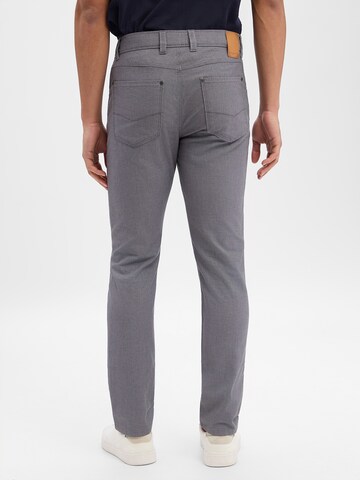 bugatti Regular Hose 'Noan' in Grau