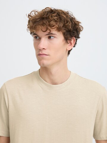T-Shirt 'CFNORDLI' Casual Friday en beige