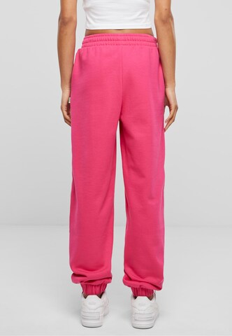 Urban Classics Tapered Broek in Roze