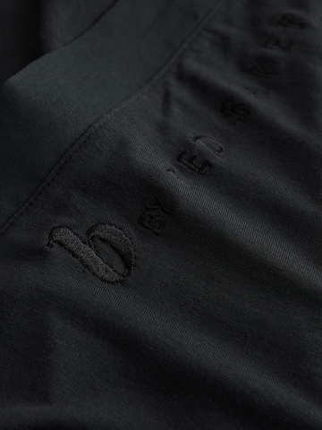 B by Ted Baker Badkappa lång i svart